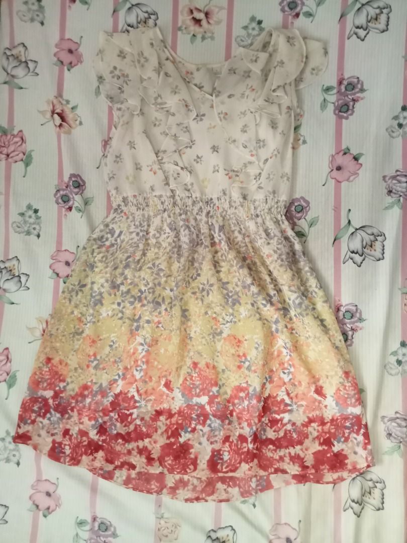 Floral Gradient Lauren Conrad Dress, Women's Fashion, Dresses & Sets,  Dresses on Carousell
