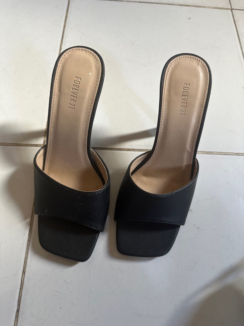 Forever 21 Black kitten heels Women s Fashion Footwear Heels on Carousell