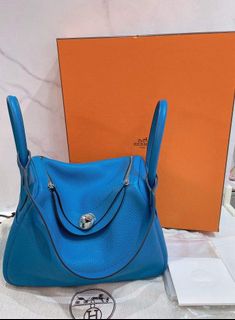(Category: ) located in . Submitted by ys-luxe.com (Listing ID 1268950898, Image 1). Description: .
