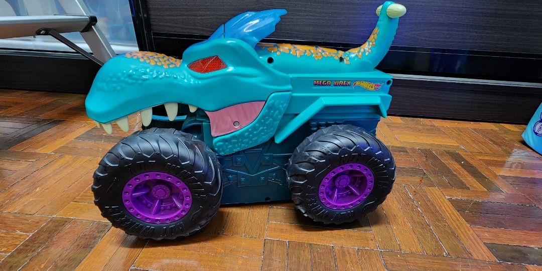 Hot Wheels Monster Truck Car Chompin' MEGA WREX, Hobbies & Toys, Toys