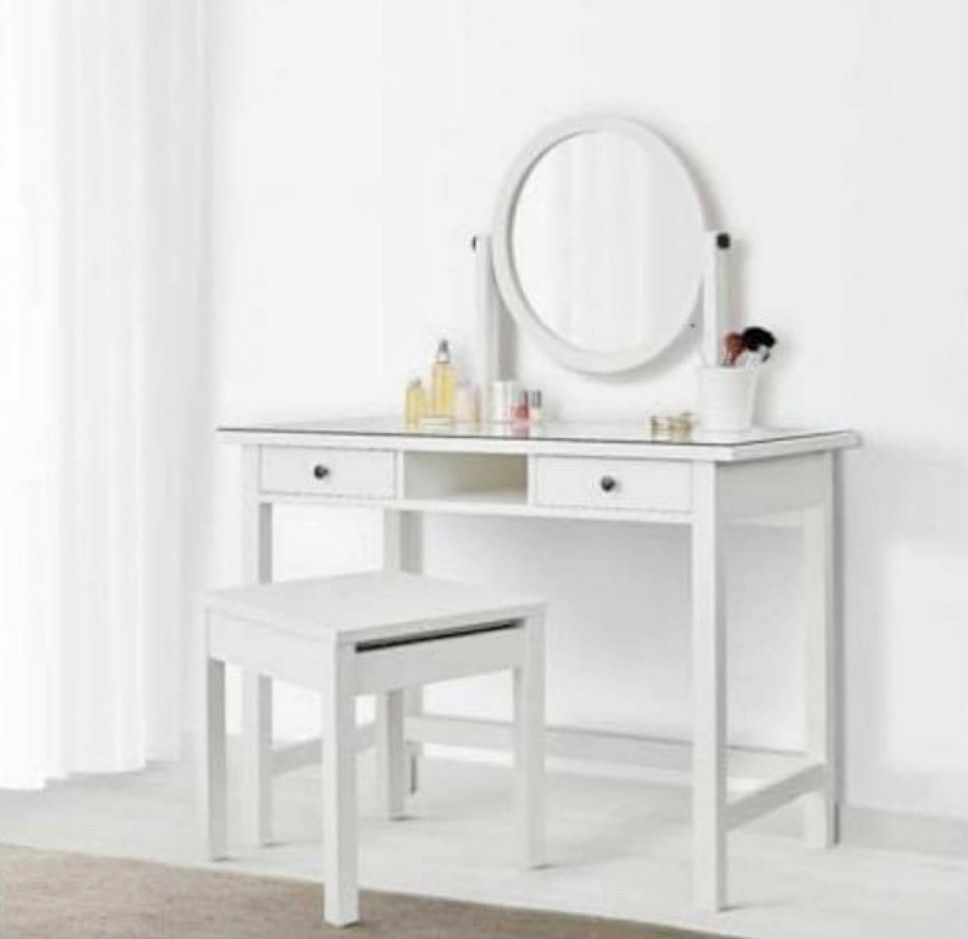 Hemnes stool 2024