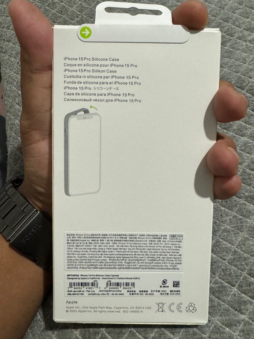 Funda de silicona con MagSafe para el iPhone 15 - Ciprés - Apple (ES)