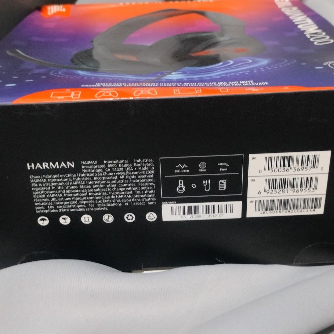 JBL Quantum 200 Wired over-ear gaming headset with flip-up Mic (Category: Soundbars, Speakers & Amplifiers) located in Marikina City. Submitted by msriagarcia (Listing ID 1268889537, Image 3). Description: Be at the center of the game with JBL QuantumSOUND Signature Play even longer in memory foam comfort.