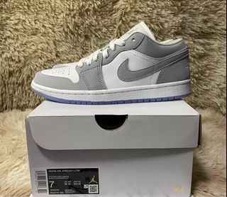(Category: ) located in . Submitted by sneakerworld_my (Listing ID 1268597959, Image 1). Description: .