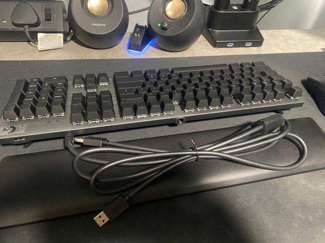 Logitech G512 Carbon RGB Mechanical Gaming Keyboard FREE G513 WRIST