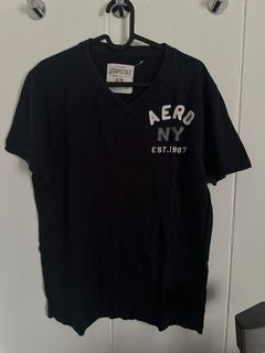 (M) AEROPOSTALE V-neck Tee