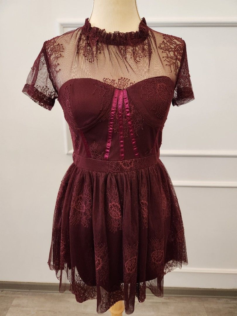 Maroon lace romper dress outlet