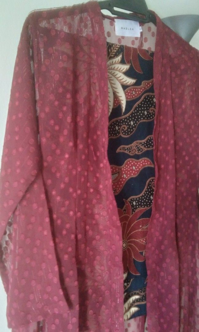 Maslea Kebaya Inang Set Women S Fashion Muslimah Fashion Baju Kurung Sets On Carousell