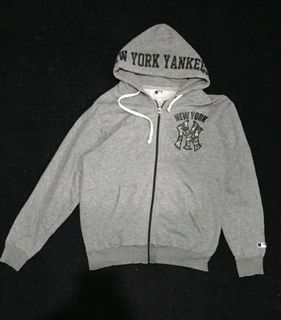 MLB yankess zip hoodie
