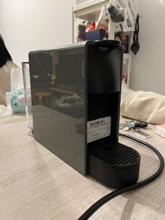 Nespresso 咖啡機