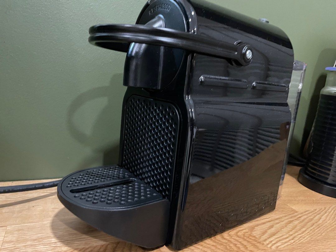 Nespresso Inissia, TV & Home Appliances, Kitchen Appliances, Coffee