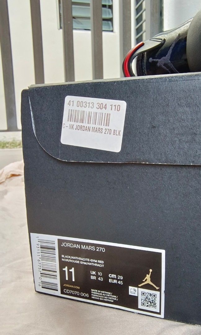 Jordan mars 270 rouge deals