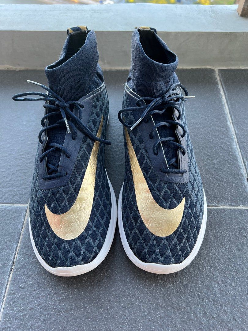 Hypervenom size outlet 10