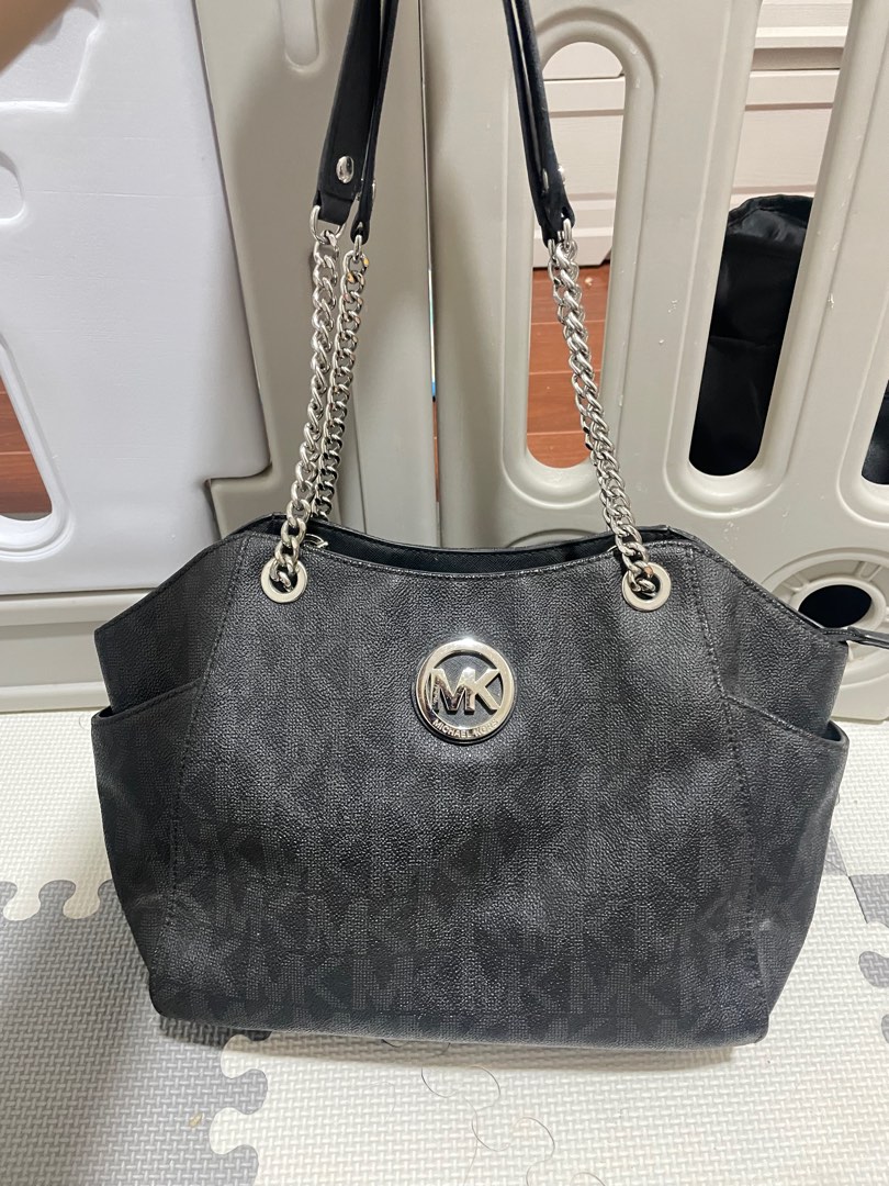 Jet Chain Famous Original Michael Kors (MK) Jet Chain, Luxury, Bags & Wallets on Carousell