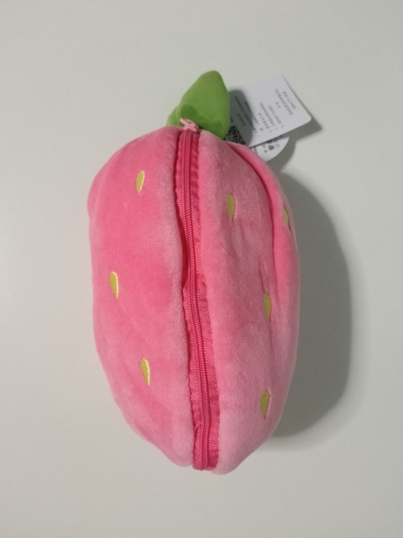 BERRY PLUSH
