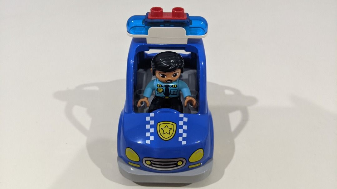 Lego duplo blue best sale car
