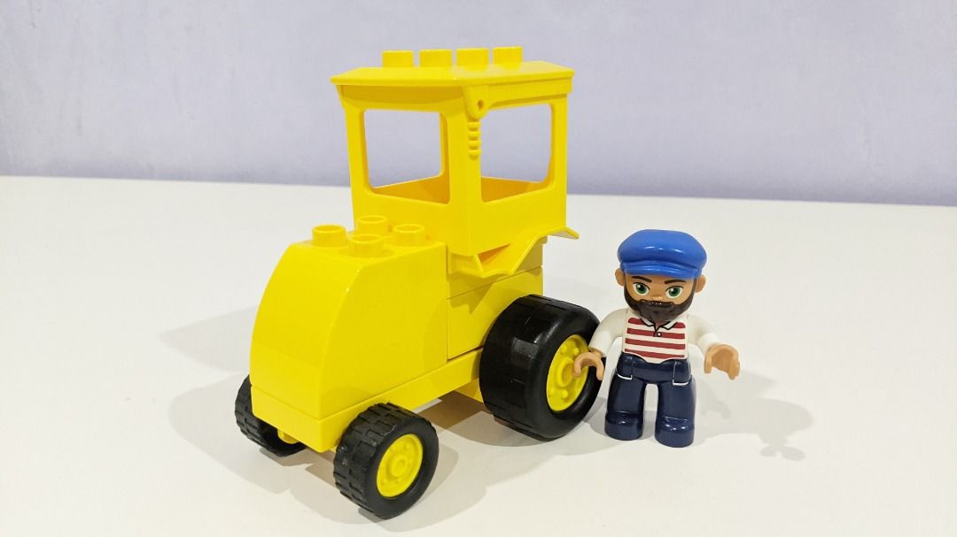Duplo hotsell yellow truck
