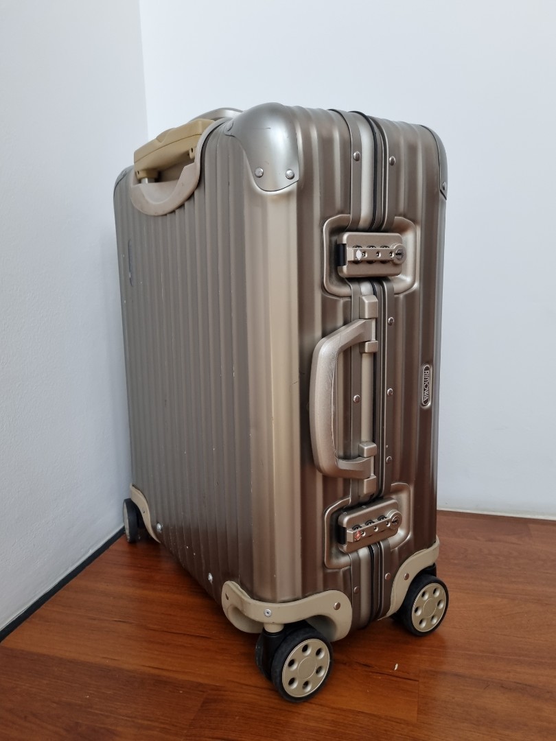 Pre-LVMH Rimowa Topas Titanium Cabin Multiwheel Luggage 32L 