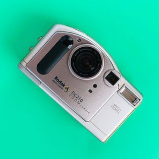 RARE | Kodak Digital Science DC210 Zoom camera