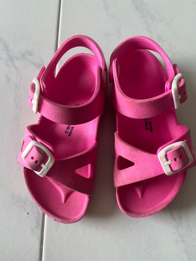 Sandal hot sale red apple