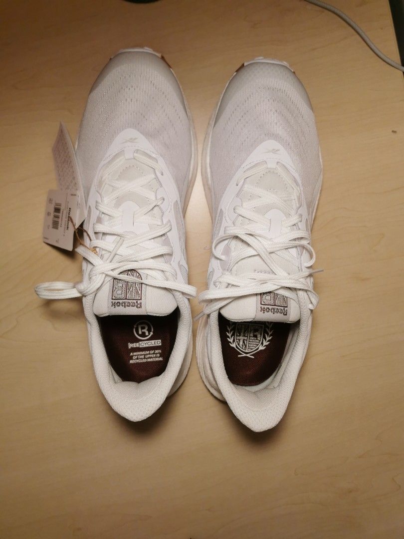 Reebok floatride white sale