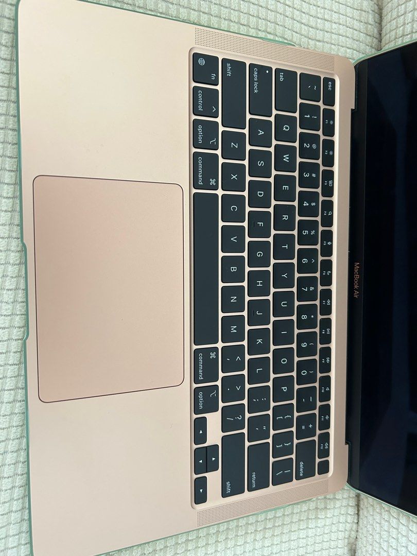 Rose gold MacBook Air 13in M1 chip 2020 8GB/256GB warranty available until March 2024, Computers