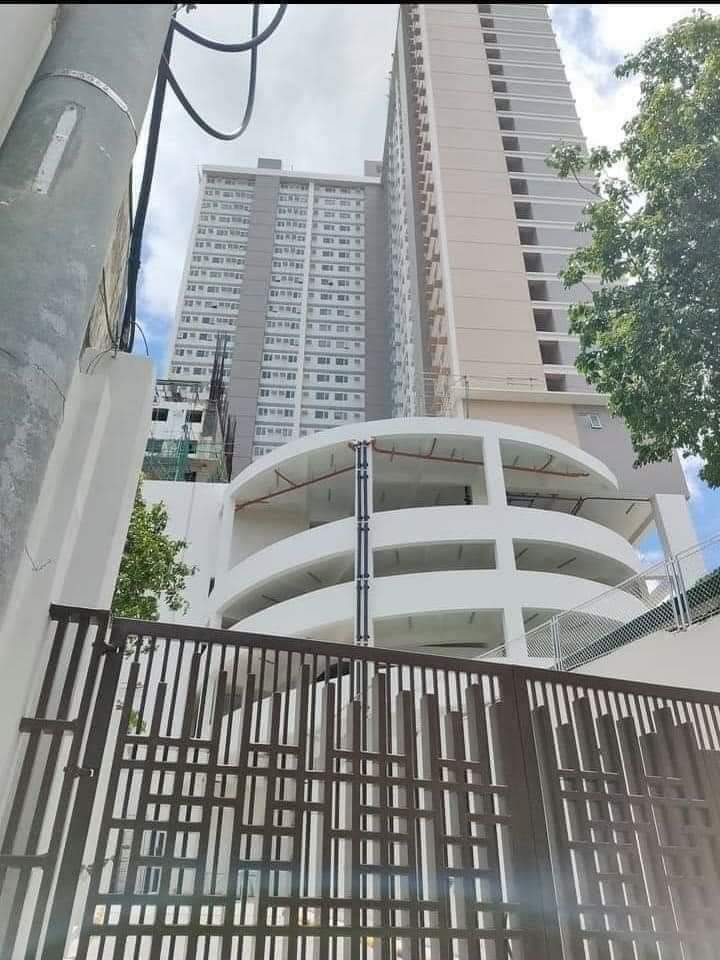 SANTA Mesa Condo Rent to own ortigas bgc taguig qc edsa shaw ust