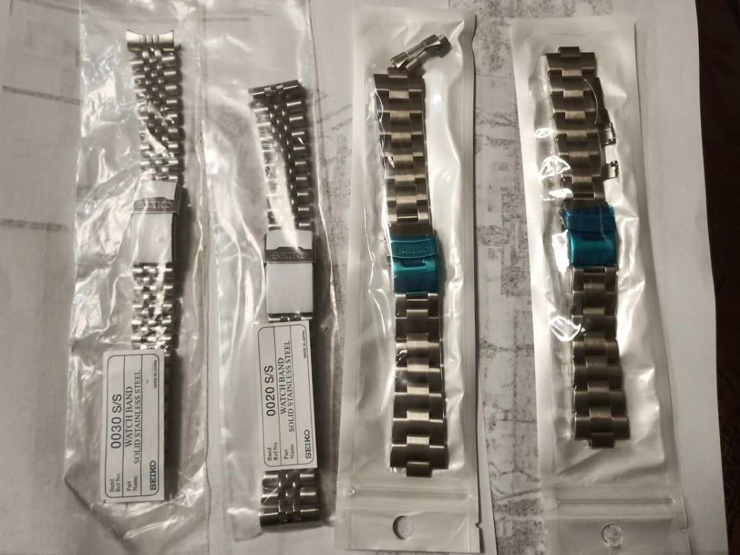 Seiko Replacement Bracelet (Category: Men's Watches) located in Manila. Submitted by AlecsxanderTimeCollection (Listing ID 1269078553, Image 2). Description: Brand new Seiko Replacement Bracelet for skx divers. P1,500 each -22mm Oyster/Jubilee Bracelet -20mm Jubilee Bracelet -Solid Links -Stainless Steel PM for inquiries ⌚ FB Page: Alecsxander Time Collection.