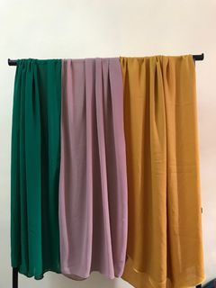 SHAWL RM10 3HELAI