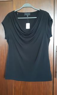 Size L Premise Black Tops