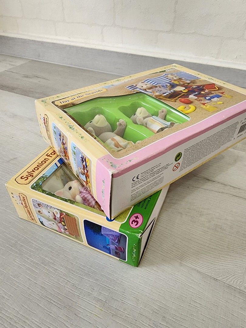Sylvanian families store seaside camping set