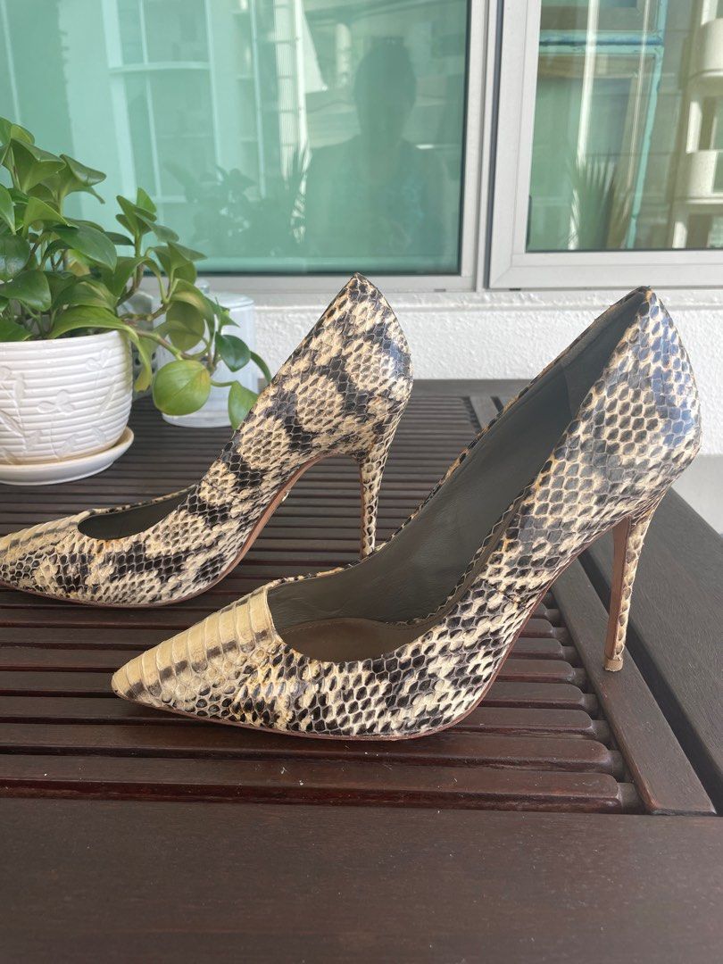 Tory burch store snakeskin heels