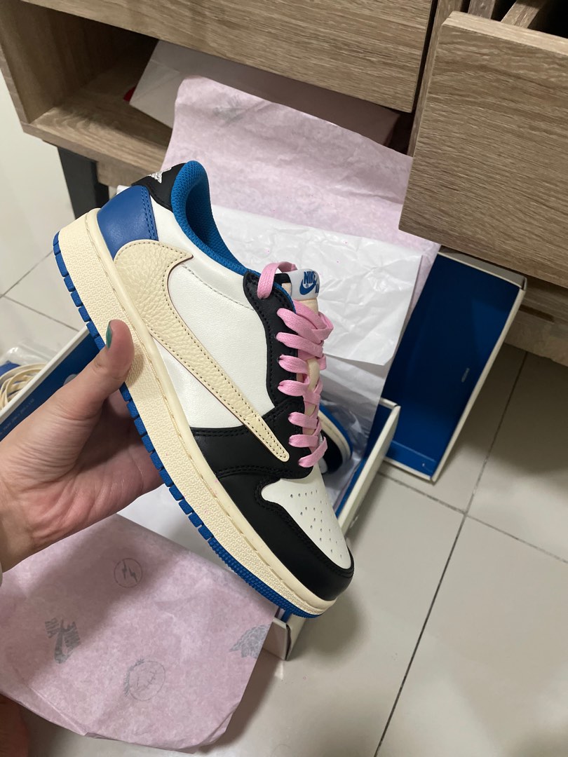 travis scott women's shoes