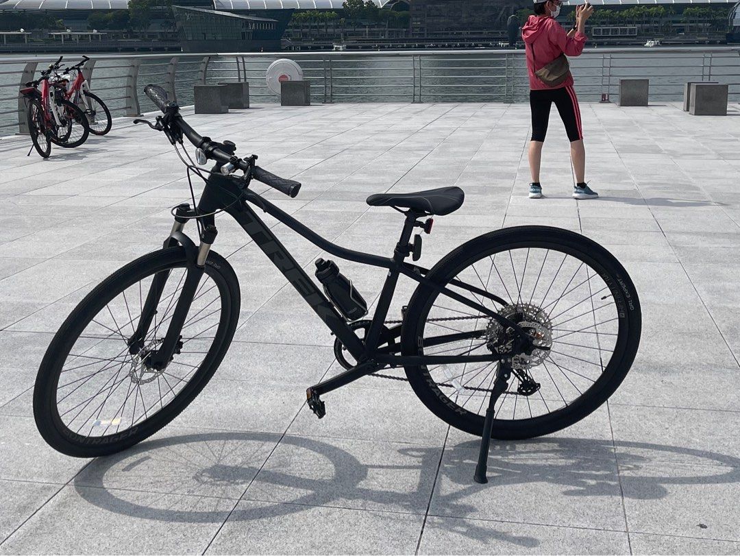 Trek hybrid dual sport discount 4