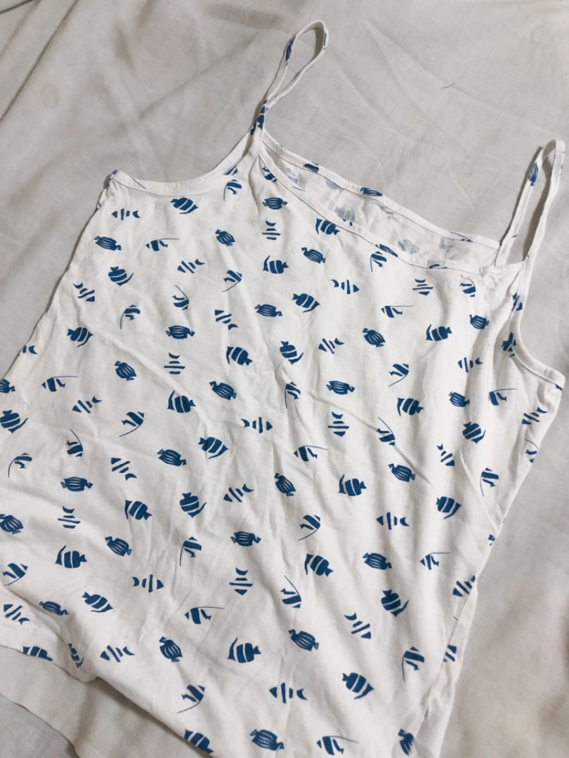 Uniqlo Cami Top, Women's Fashion, Tops, Sleeveless on Carousell