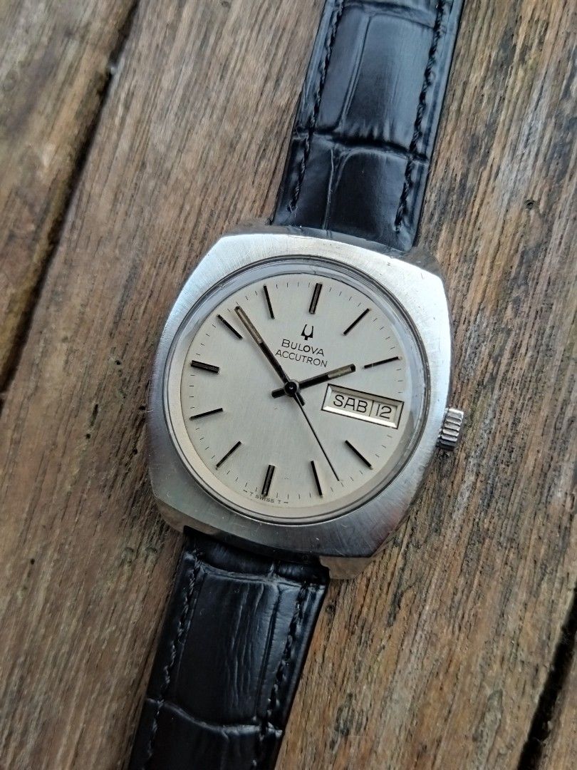 Bulova accutron 2182 discount