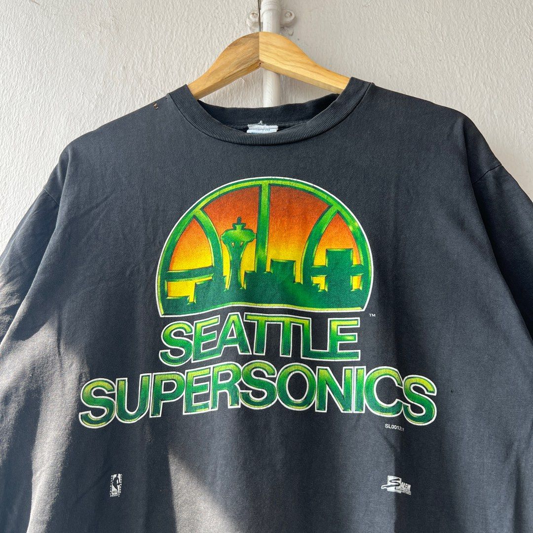 Vintage 1990's Seattle Super Sonics A.O.P. Salem Sportswear T-Shirt Sz