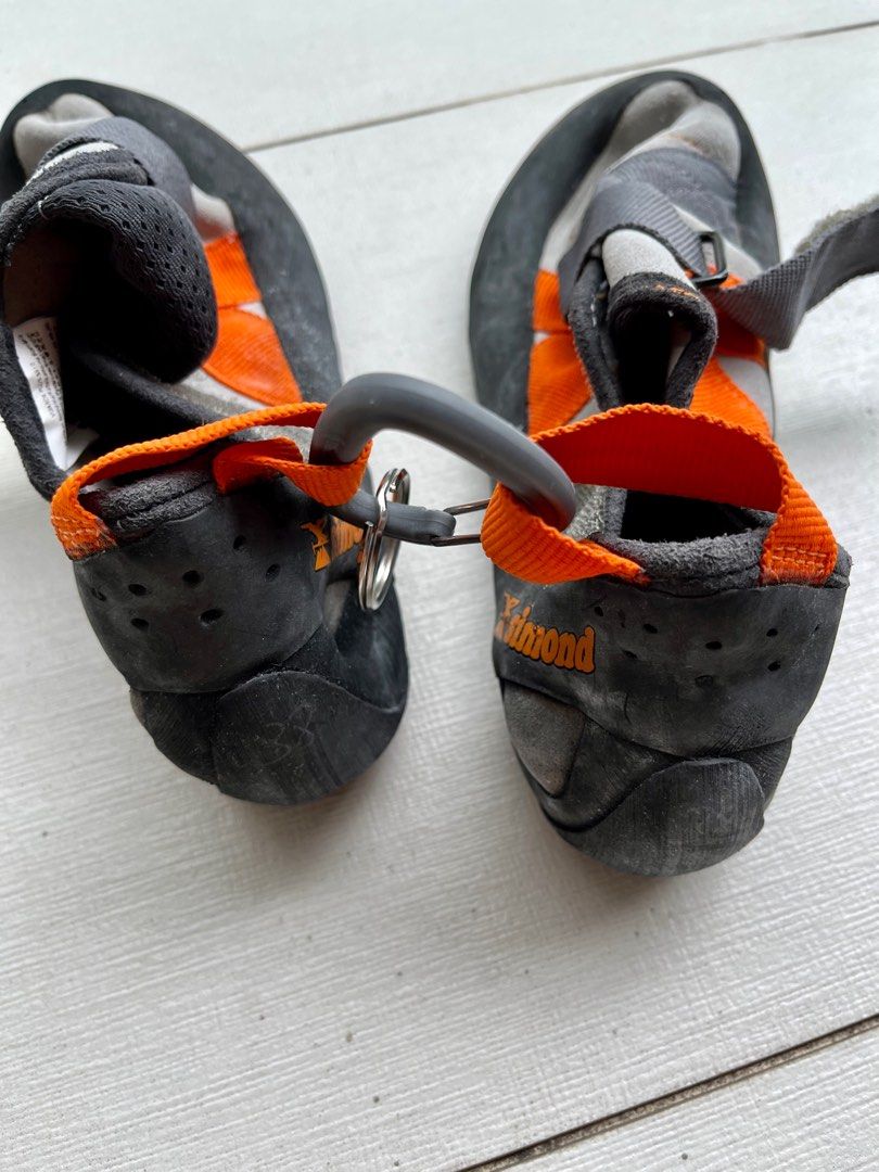 Wall climbing rock climbing shoes