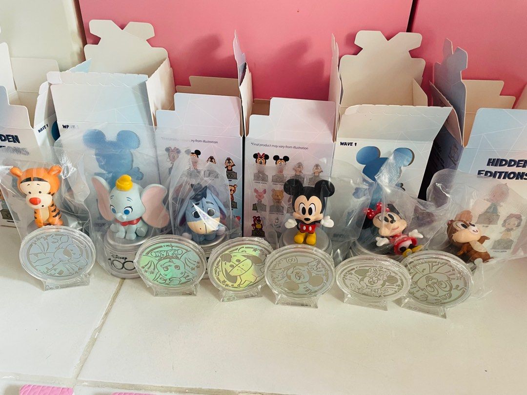 WTS Disney 100 years of wonder wave 1 collectable trophy with medal ...