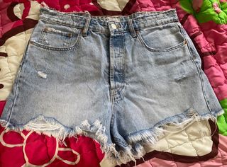 (Category: ) located in . Submitted by mayangs.clothingbuffet (Listing ID 1268913472, Image 1). Description: .