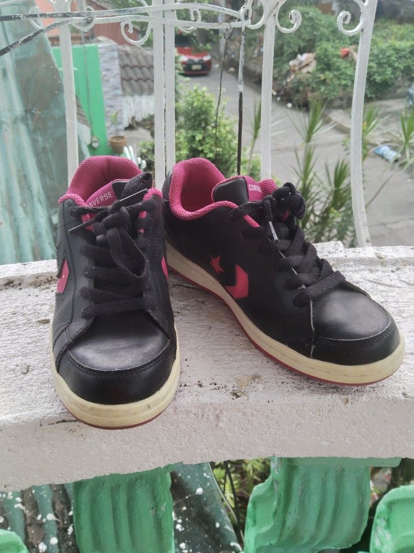 Leather converse clearance size 6