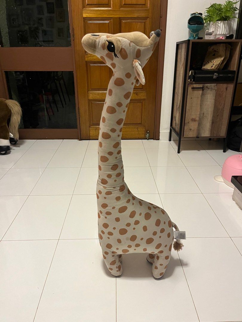 Giraffe nursery toy hotsell