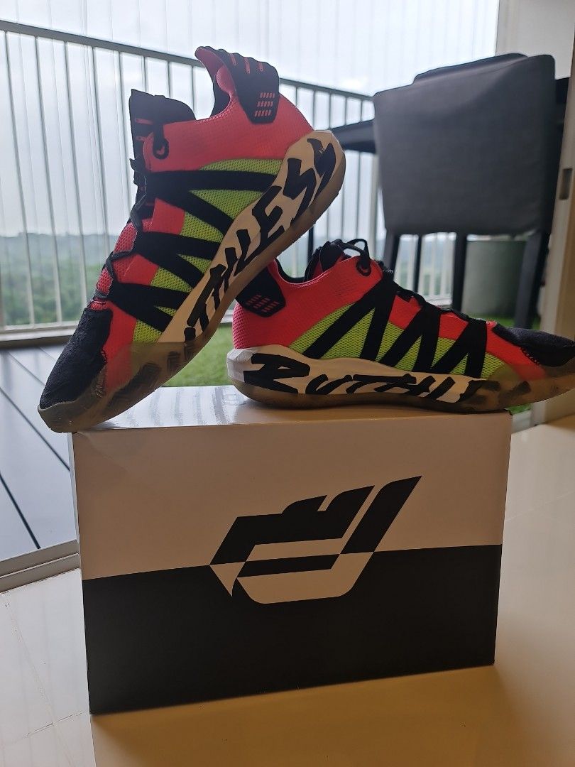 Dame hotsell 6 shoes