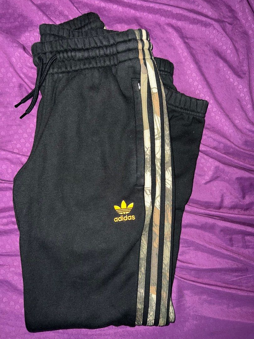 Adidas originals hotsell track pants