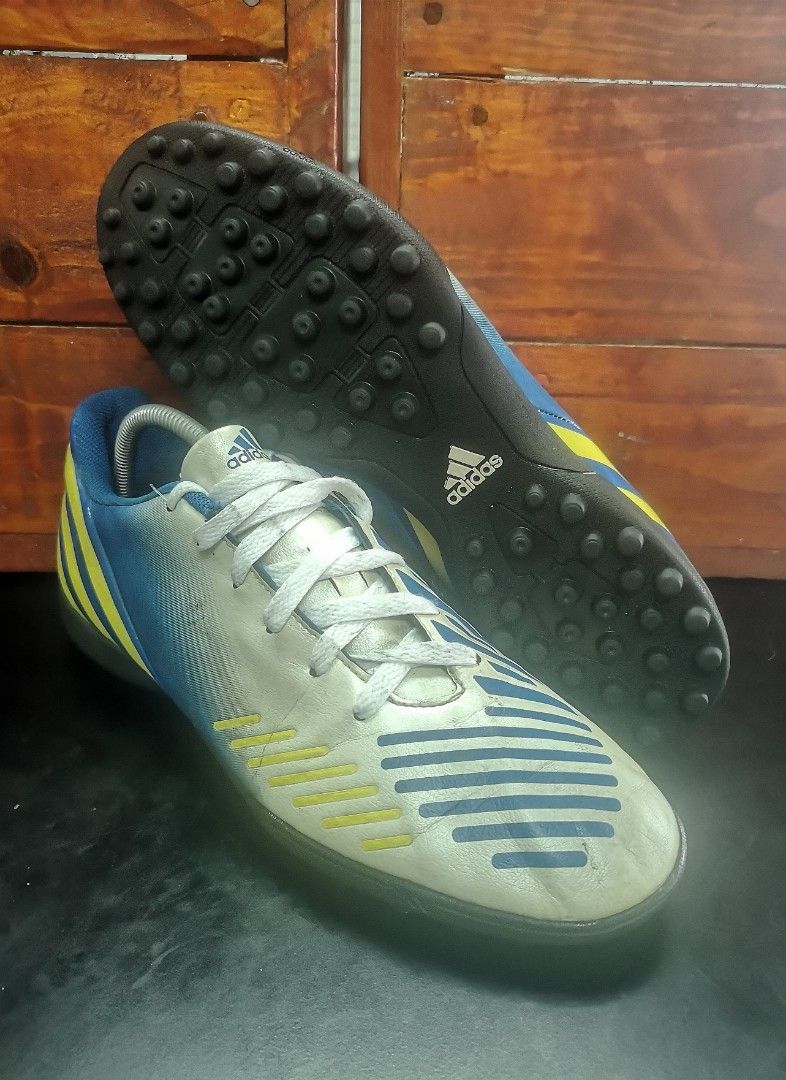 Adidas predator predito store