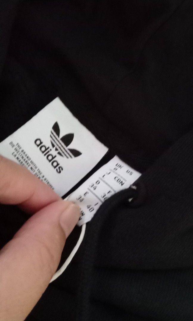 Adidas trefoil jacket (Category: Coats, Jackets and Outerwear) located in Manila. Submitted by thet77 (Listing ID 1272649155, Image 2). Description: brand new and original trefoil jacket size 8 or small fit Sampaloc manila.