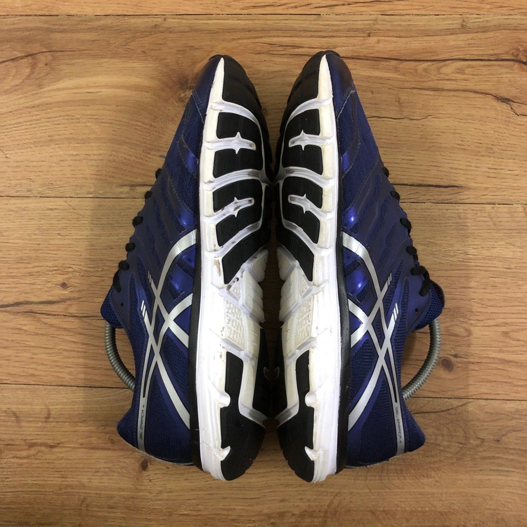 Asics basketball hot sale shoes zara