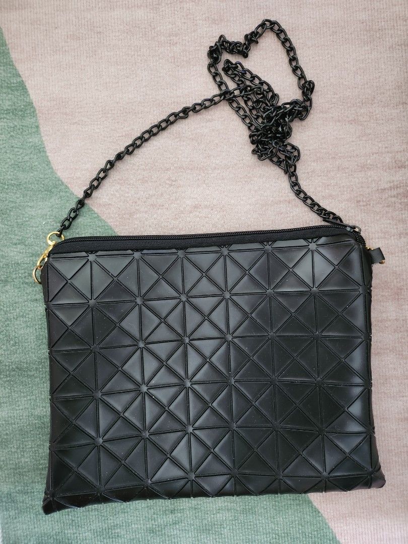 Black Geometric Design Sling Bag