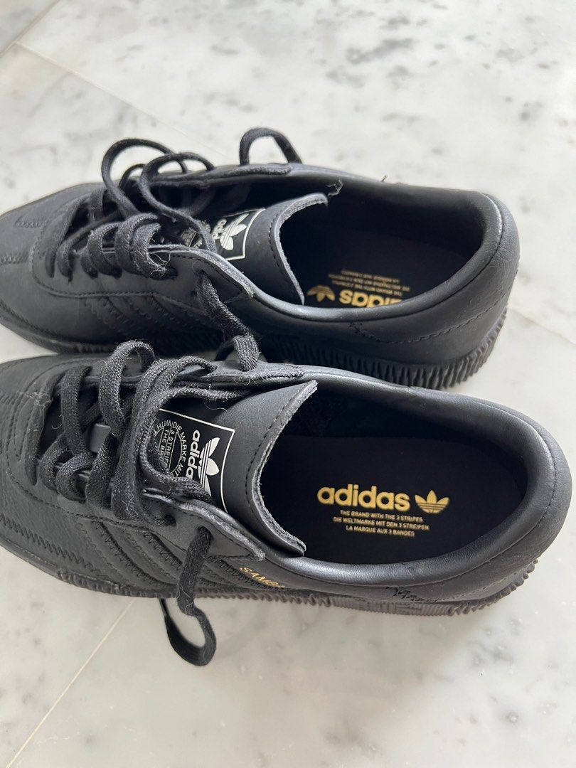 All black on sale shoe brand