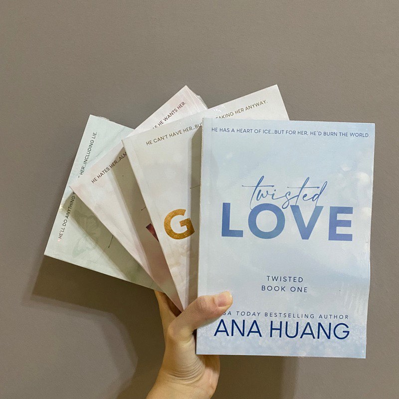 Twisted Love /Games / Hite /Lies Ana Huang English book novel